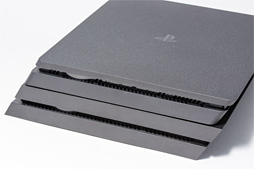 画像ギャラリー No.016のサムネイル画像 / 新型PS4「CUH-2000」分解レポート。カスタムAPUの刷新で生まれた余裕を小型化に振った，順当な進化版を見る