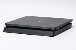 画像ギャラリー No.019のサムネイル画像 / 新型PS4「CUH-2000」分解レポート。カスタムAPUの刷新で生まれた余裕を小型化に振った，順当な進化版を見る