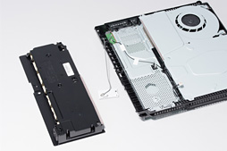 画像ギャラリー No.036のサムネイル画像 / 新型PS4「CUH-2000」分解レポート。カスタムAPUの刷新で生まれた余裕を小型化に振った，順当な進化版を見る