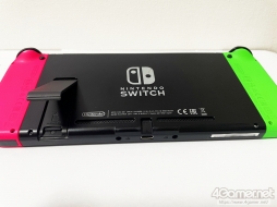 画像ギャラリー No.038のサムネイル画像 / 本日発売「Nintendo Switch（有機ELモデル）」を開封！ 映像や本体の仕様は従来モデルと何が違うのか，写真や動画で比較してみた