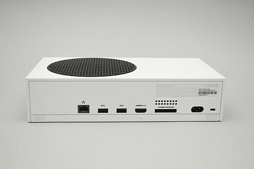 画像ギャラリー No.026のサムネイル画像 / 「Xbox Series X」と「Xbox Series S」を開封してみた。本体デザインと同様に収納方法もシンプルでスッキリ