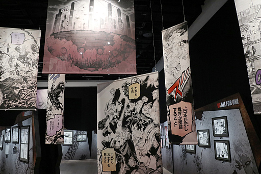 画像ギャラリー No.010のサムネイル画像 / 「堀越耕平『僕のヒーローアカデミア』原画展」内覧会レポート。ヒーローの成長や敵（ヴィラン）との死闘など，原画や描き下ろしを惜しみなく展示
