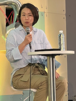 画像ギャラリー No.002のサムネイル画像 / 「ドラゴン桜」の三田紀房氏と担当編集・佐渡島庸平氏が，宇宙スタートアップを手掛ける岡島礼奈氏と登壇。漫画とスタートアップの共通点を探る