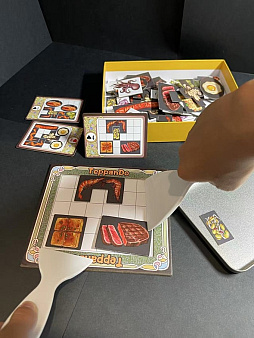 画像ギャラリー No.006のサムネイル画像 / 鉄板焼きを作るボードゲーム「TeppanDo」がKickstarterでキャンペーン展開中。衛生第一素手厳禁，ヘラを使って食材カードをうまくひっくり返そう