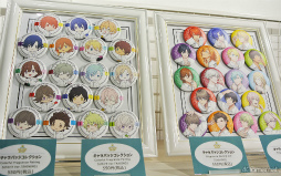 画像ギャラリー No.005のサムネイル画像 / 「UTA☆PRI GRAND SHOP」オープニング内覧会レポート。充実のアイテム＆香りを楽しむフレグランス体験も