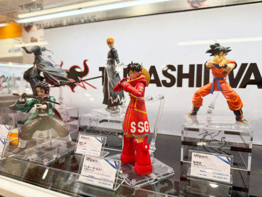画像ギャラリー No.021のサムネイル画像 / バンダイナムコの体験型ショップ「バンダイナムコ Cross Store」が渋谷にオープン。フィギュアや一番くじ，たまごっちなども勢ぞろい！