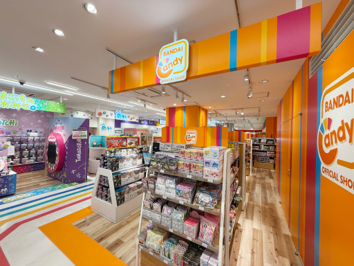 画像ギャラリー No.023のサムネイル画像 / バンダイナムコの体験型ショップ「バンダイナムコ Cross Store」が渋谷にオープン。フィギュアや一番くじ，たまごっちなども勢ぞろい！