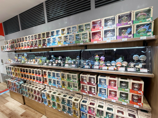 画像ギャラリー No.028のサムネイル画像 / バンダイナムコの体験型ショップ「バンダイナムコ Cross Store」が渋谷にオープン。フィギュアや一番くじ，たまごっちなども勢ぞろい！