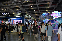 画像ギャラリー No.006のサムネイル画像 / 中国オタクの最前線「BiliBili World 2025」は，チケット30万枚が35秒で完売。ゲーム関連の出展が増え，目が離せないイベントに