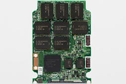 画像ギャラリー No.009のサムネイル画像 / Intelの新しいPC向けSSD「SSD 730」を試す。データセンター向けSSDをPC向けにチューンしたモデルは，日常的な用途で速かった