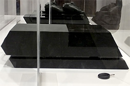 画像ギャラリー No.004のサムネイル画像 / ［CES 2015］PS4で3.5インチHDDを利用可能にする“チカラワザ”なマウントアダプターが登場