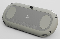 画像ギャラリー No.022のサムネイル画像 / 「PS Vitaに［L2/R2］トリガーを追加できるグリップ」を試す。これはPS4リモートプレイに必須のアイテムかも