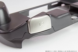 画像ギャラリー No.005のサムネイル画像 / PS Vitaに［L2/R2］トリガーを追加するグリップカバーが本日発売