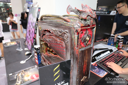 画像ギャラリー No.031のサムネイル画像 / ［CJ2016］中国最先端のゲーマー向けPC？　会場で見かけたPCケースあれこれ