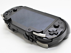 タッチスクリーン入力に対応した上越電子工業のPS Vita PCH-2000用グリップカバー，再販が始まる