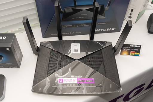 画像ギャラリー No.002のサムネイル画像 / NETGEAR，国内初と謳う11ad対応のゲーマー向け無線LANルーター「Nighthawk X10 R9000」を発表。11ac Wave2対応のエクステンダも