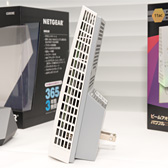 画像ギャラリー No.013のサムネイル画像 / NETGEAR，国内初と謳う11ad対応のゲーマー向け無線LANルーター「Nighthawk X10 R9000」を発表。11ac Wave2対応のエクステンダも