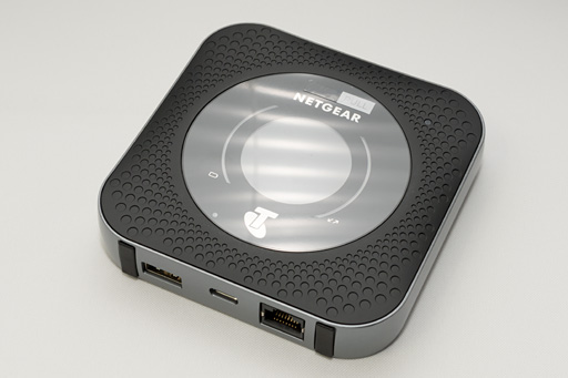 画像ギャラリー No.016のサムネイル画像 / NETGEAR，国内初と謳う11ad対応のゲーマー向け無線LANルーター「Nighthawk X10 R9000」を発表。11ac Wave2対応のエクステンダも