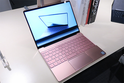 画像ギャラリー No.008のサムネイル画像 / Huawei，重さ約640gの2-in-1 PC「MateBook E」を7月7日に発売。12インチサイズでアスペクト比3：2の液晶パネルを採用