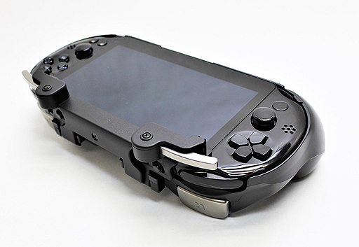 画像ギャラリー No.003のサムネイル画像 / MHWプレーヤーに朗報？ 上越電子工業のPS Vita PCH-2000用グリップカバーが販売再開