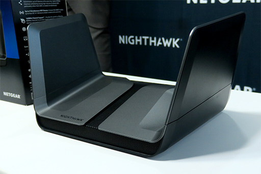 画像ギャラリー No.002のサムネイル画像 / NETGEAR，「Wi-Fi 6」対応で最大4.8Gbpsの通信が可能な無線LANルーター「Nighthawk AX8」を発表
