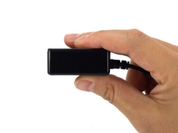 画像ギャラリー No.004のサムネイル画像 / ゲームテック，DUALSHOCK 4用を謳うUSB Micro-B端子付きACアダプターを発売