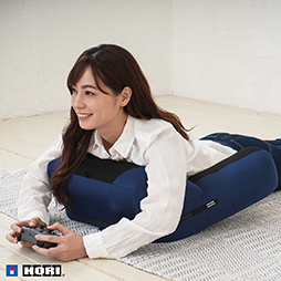画像ギャラリー No.003のサムネイル画像 / HORI，うつぶせでも使いやすいゲーマー向けクッションを発売