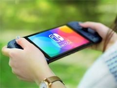 HORI，Switchに取り付けて使う「グリップコントローラー」に小型モデルが登場