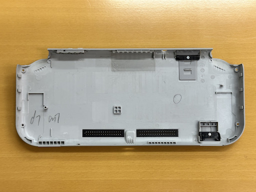 画像ギャラリー No.013のサムネイル画像 / Switch Liteのボディを透明にしたかったので，分解して交換してみた（「買い物Surfer」第14回）
