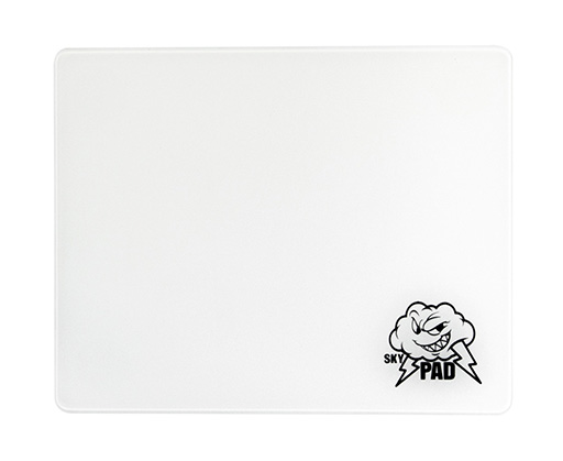 画像ギャラリー No.001のサムネイル画像 / 小さめのフルガラス製マウスパッド「SkyPAD 3.0 Small」が発売に
