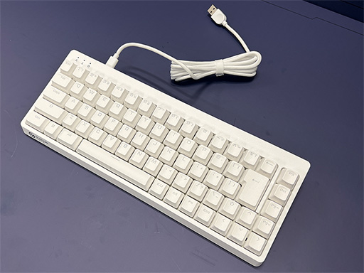 画像ギャラリー No.002のサムネイル画像 / 磁気式キースイッチ採用で65％サイズのゲーマー向けキーボードがエレコムから登場