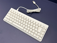 磁気式キースイッチ採用で65％サイズのゲーマー向けキーボードがエレコムから登場