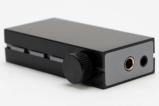 画像ギャラリー No.008のサムネイル画像 / PCやゲーム機，スマートフォンを1台で高音質にできるUSB DAC「AK HB1」。ゲームサウンドの高音質化にも役立つ逸品だ【PR】