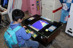 画像ギャラリー No.026のサムネイル画像 / ゲームファンとゲーム大会の祭典「闘会議2017」が開幕。Switch試遊やゲーム実況，大会などなど，注目ブースをチェックしてきた
