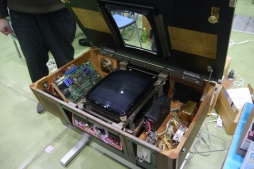 画像ギャラリー No.008のサムネイル画像 / レトロゲーム即売会「RETRO GAME SUMMIT  Lv.3」会場レポート。ゲームと好きの気持ちがあふれ，「クレイジー・クライマー」世界大会も開催