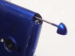 画像ギャラリー No.007のサムネイル画像 / ソフトバンクの夏スマホ，AQUOS PHONE Xx 206SHとARROWS A 202Fをじっくり触ってきた。ハイエンドモデル2機種の実力はいかに？
