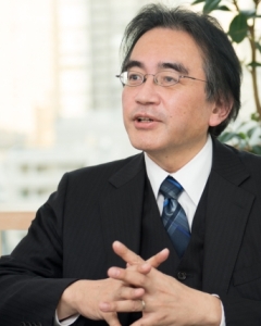画像ギャラリー No.002のサムネイル画像 / 任天堂・岩田氏をゲストに送る「ゲーマーはもっと経営者を目指すべき！」最終回――経営とは「コトとヒト」の両方について考える「最適化ゲーム」