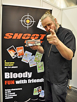 画像ギャラリー No.011のサムネイル画像 / ［SPIEL’16］キャプチャー・ザ・フラッグ戦を制せ。スポーツ系FPSのテイストを感じる「SHOOT」のレポートと，その意外な制作意図