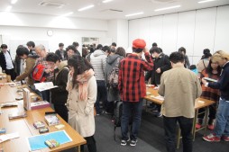 画像ギャラリー No.008のサムネイル画像 / ボードゲームの祭典「ゲームマーケット2016秋」レポート。ゲームマーケット大賞は，すまいる120円工房の「ビンジョー×コウジョー」が受賞