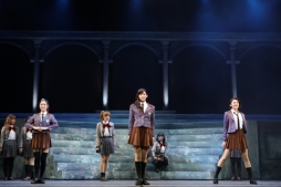 画像ギャラリー No.006のサムネイル画像 / 舞台少女たちが新たな公演で美しくきらめく！「少女☆歌劇 レヴュースタァライト -The LIVE- #2 Transition」の前日会見とゲネプロをレポート