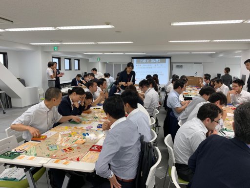 画像ギャラリー No.017のサムネイル画像 / 5年分の店舗経験をゲームで――サイゼリヤに聞く，ボードゲームを活用した社員教育。「オリジナル店舗運営ゲーム」の顛末を制作陣に聞いた