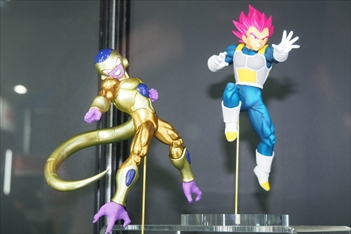画像ギャラリー No.009のサムネイル画像 / 人気タイトルのキャラクタープライズが続々登場。「第59回プライズフェア」フォトレポート（その2）：BANDAI SPIRITS/タイトー/エイコー編