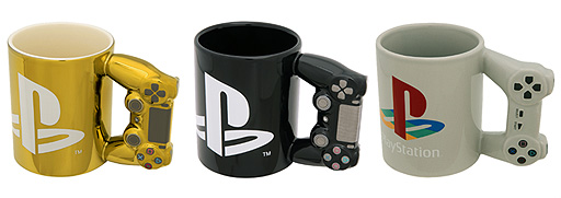 画像ギャラリー No.002のサムネイル画像 / 持ち手がDUALSHOCKなマグカップやトロフィー型グラスなど，MSYがPlayStation公式グッズを10月30日より順次国内発売へ