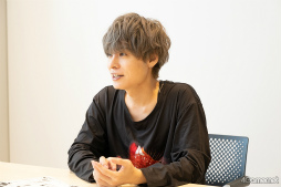 画像ギャラリー No.007のサムネイル画像 / 「花コロ」に出演する茅野愛衣さん，小野友樹さん，岡本信彦さんのサイン色紙が抽選で当たるキャンペーンを開催