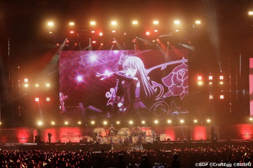 画像ギャラリー No.035のサムネイル画像 / ブシロード15周年記念ライブをレポート。Poppin'Partyやミルキィホームズなど，総勢19組のアーティストが集結！　ドーム会場は大歓声に包まれた
