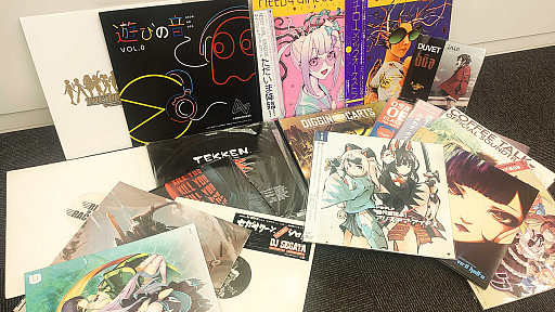 画像ギャラリー No.023のサムネイル画像 / COSIO氏とオーテク「サウンドバーガー」でアナログレコードを回そう。1980年代から甦った携帯型プレイヤー（「買い物Surfer」第13回）