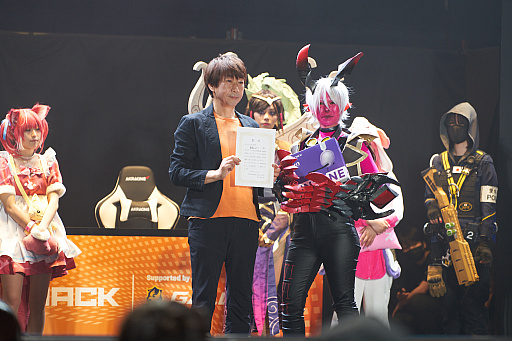 画像ギャラリー No.007のサムネイル画像 / 「DreamHack Japan 2023」，DAY1のコスプレコンテストレポート。LoLやR6Sなどのコスプレで会場を彩る