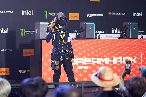 画像ギャラリー No.015のサムネイル画像 / 「DreamHack Japan 2023」，DAY1のコスプレコンテストレポート。LoLやR6Sなどのコスプレで会場を彩る