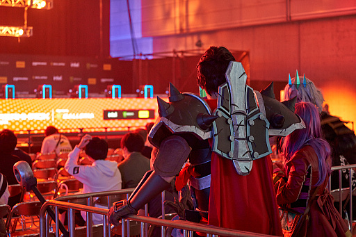 画像ギャラリー No.018のサムネイル画像 / 「DreamHack Japan 2023」，DAY1のコスプレコンテストレポート。LoLやR6Sなどのコスプレで会場を彩る