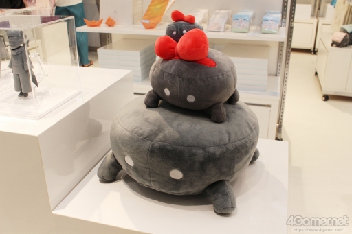 画像ギャラリー No.002のサムネイル画像 / 「Sky」と「星の王子さま」のコラボは，どのような思いで始まったのか。開催中のポップアップストアに来店した両作品のキーマン2人に話を聞いた